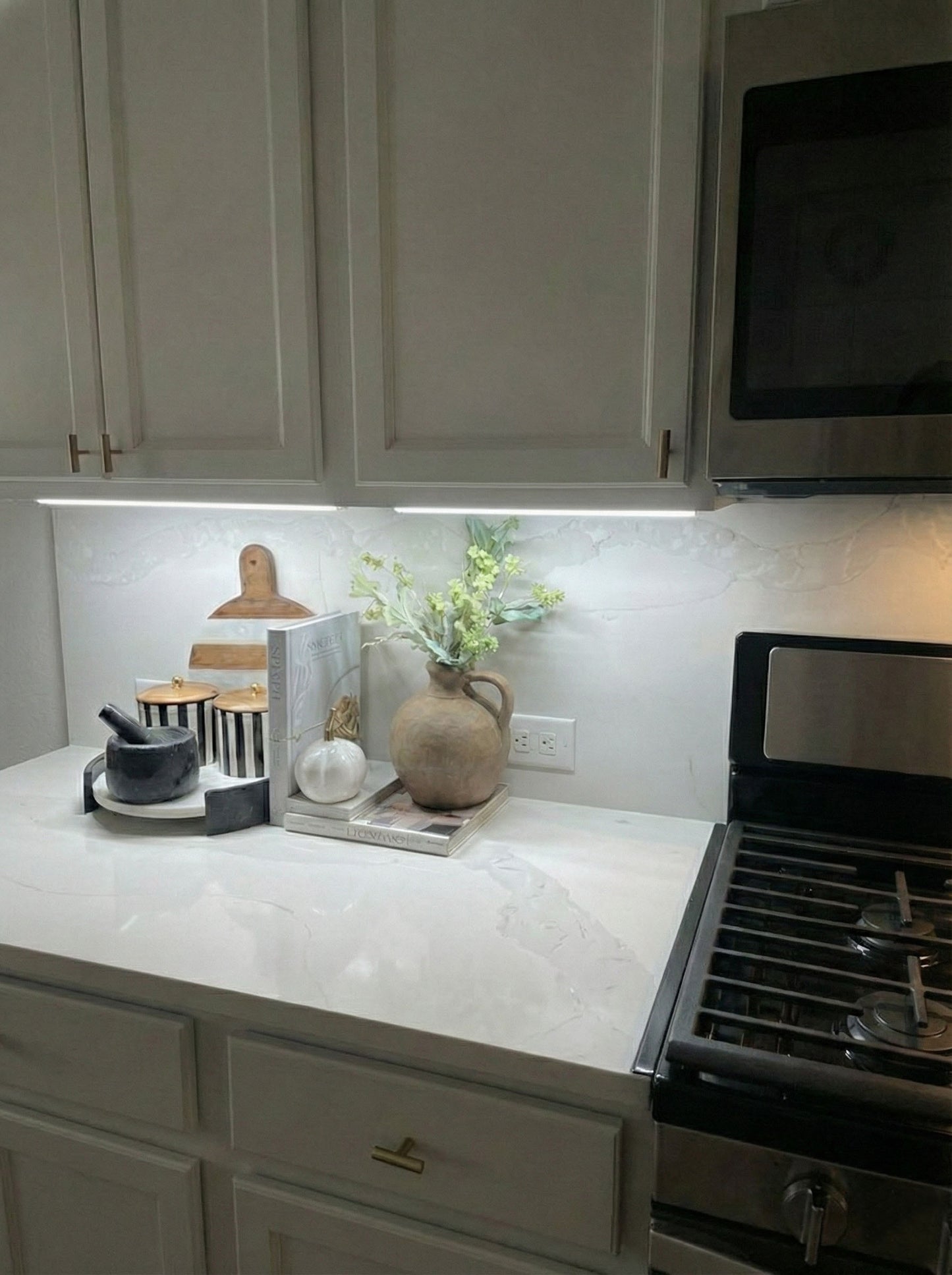 LumiBar™ Wireless Motion Light